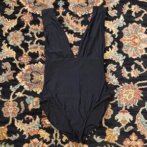 Chic Black Plunging Neckline One Piece Swimsuit